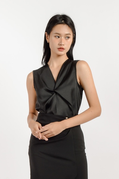 Wren Twisted Sleeveless Top - Black