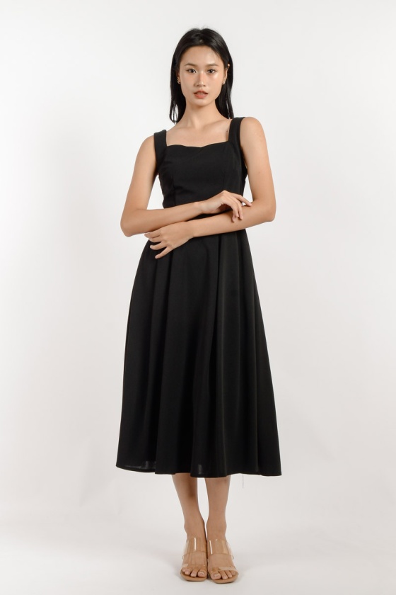 Hallie Princess Midi Dress - Black
