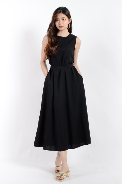 Gracie V Back Midi Dress - Black