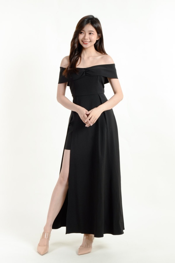 Veronica Off Shoulder Maxi Dress - Black