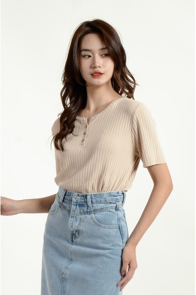 Jazlyn Button Knit Top - Malt