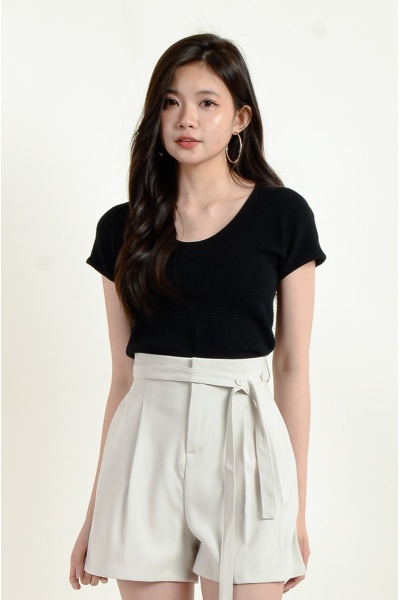 Amber Waffle Round Neck Top - Black