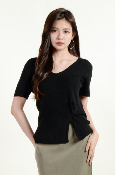 Eve Twisted Two-Way Knitted Top - Black