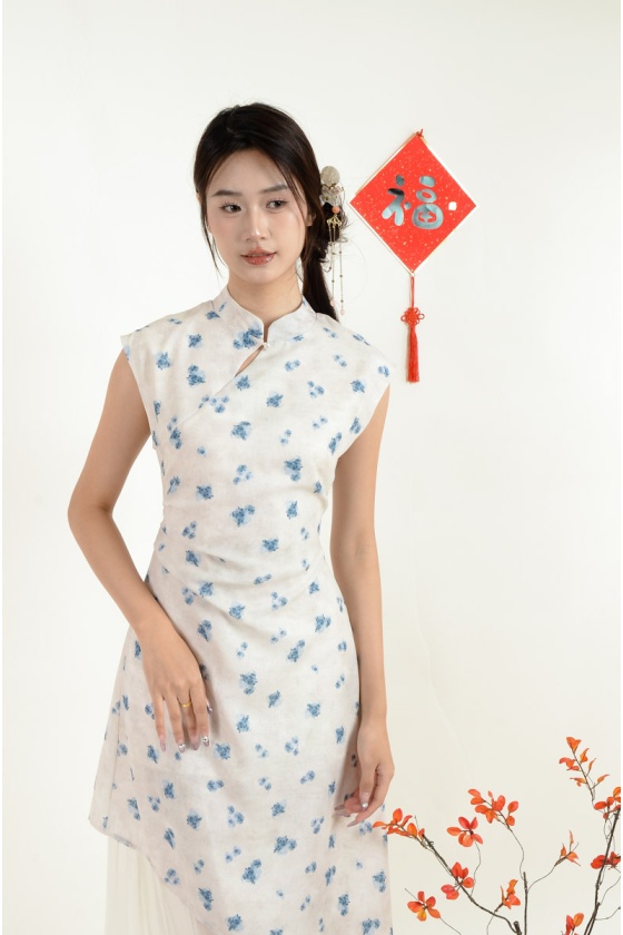 Chelsea Blue Floral Cheongsam