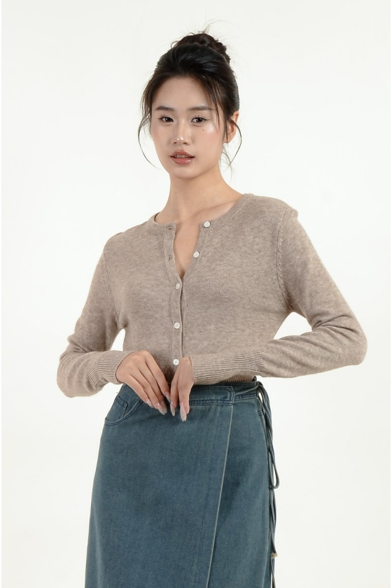 Ellis Round Neck Cardigan - Malt