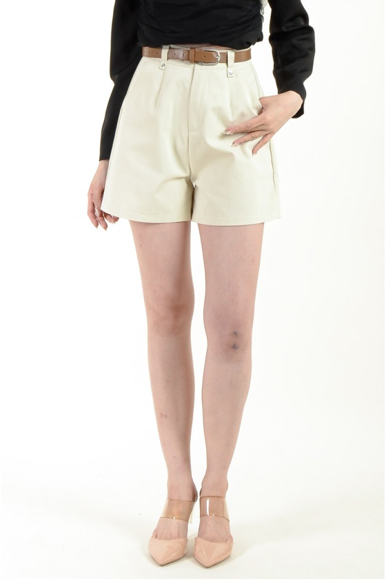 Christina Bermuda Shorts with Belt - Beige