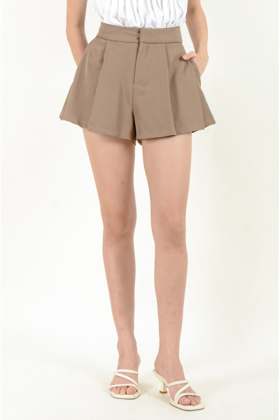Cecelia Pleated Shorts - Brown