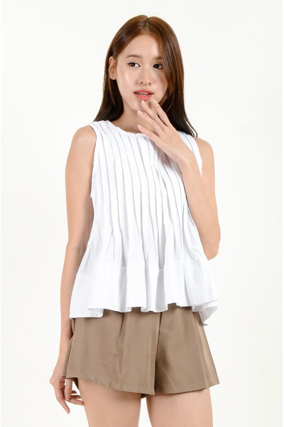 Lesly Pleated A Line Top - White
