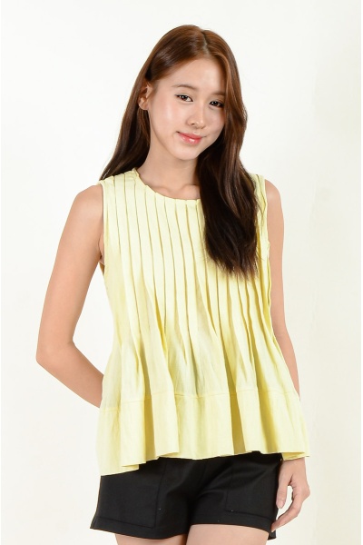 Lesly Pleated A Line Top - Yellow