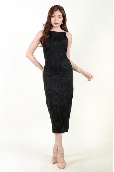 Lia Textured Straight Dress - Black