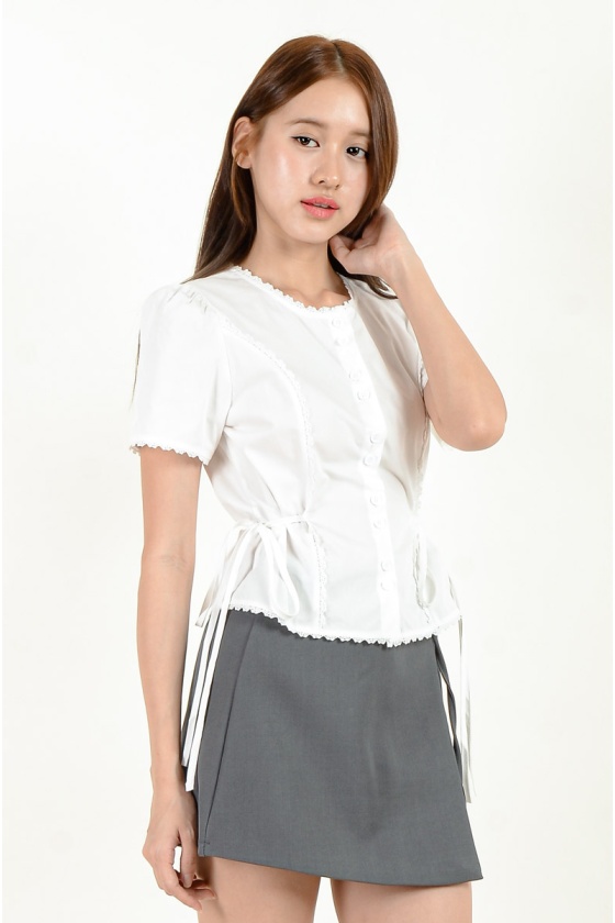 Cadence Sweet Side Bow Top - White