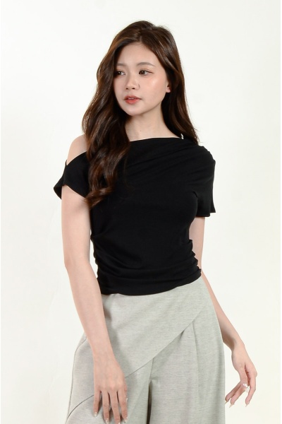 Hayden Toga Tee - Black
