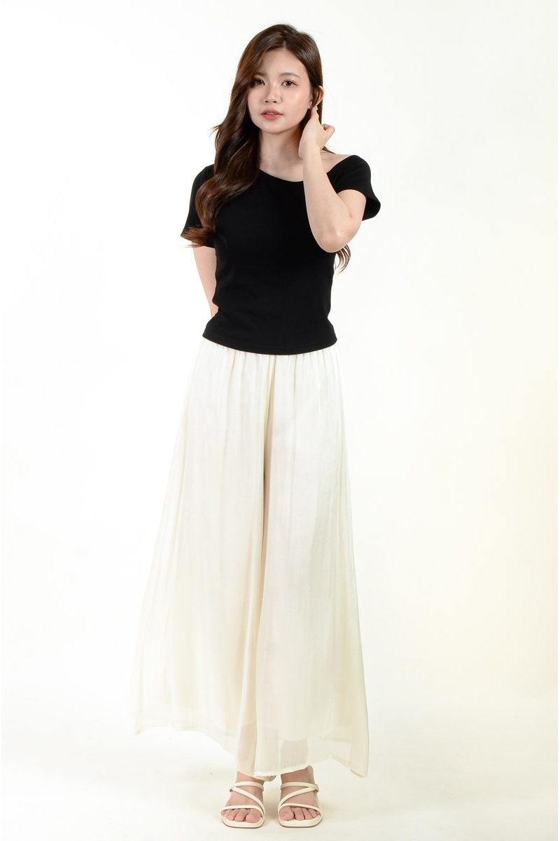 Izayah Toga Tee with Padding - Black