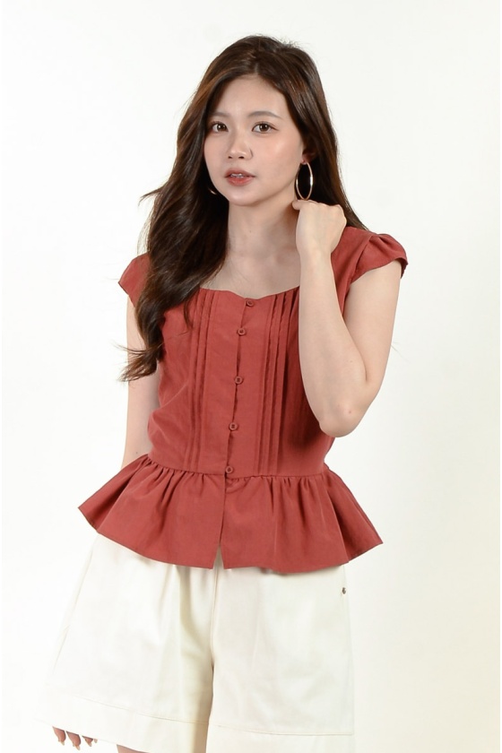 Yusuf Peplum Square Neck Top - Red